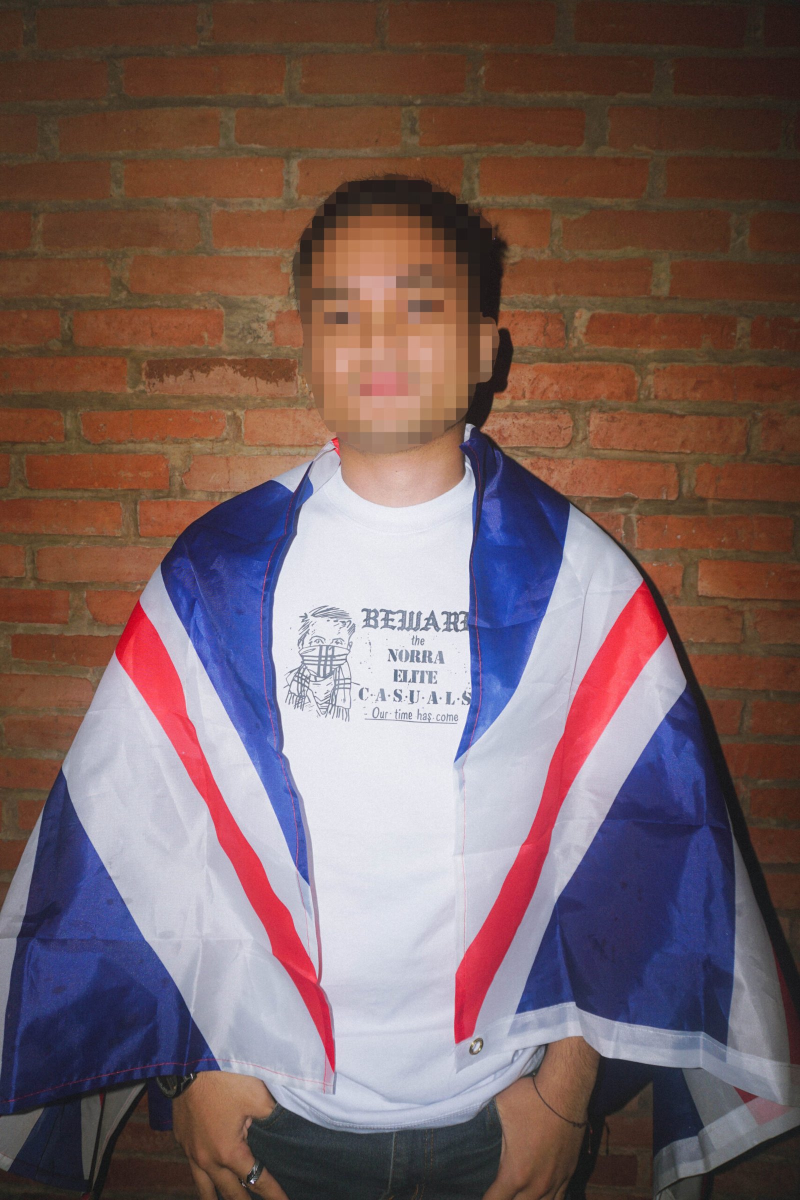 T-Shirt Beware - Image 2