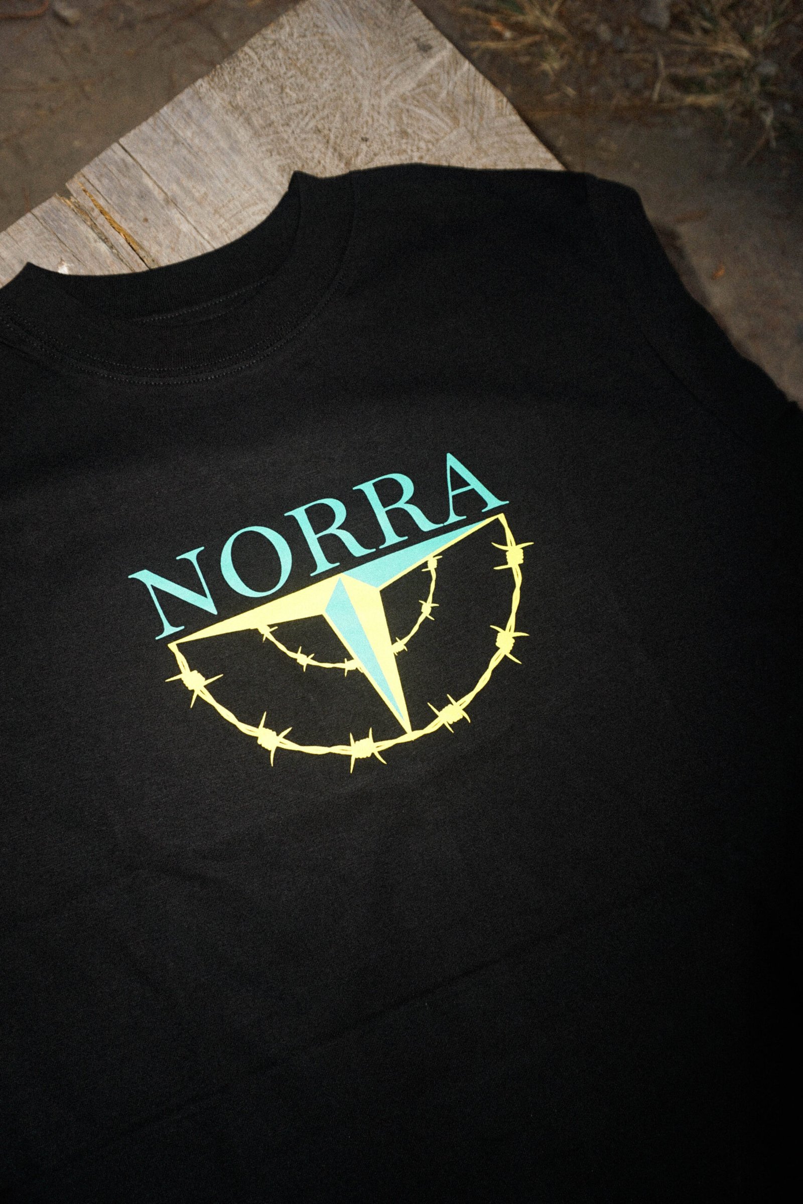 T-Shirt Half Compass - Image 3